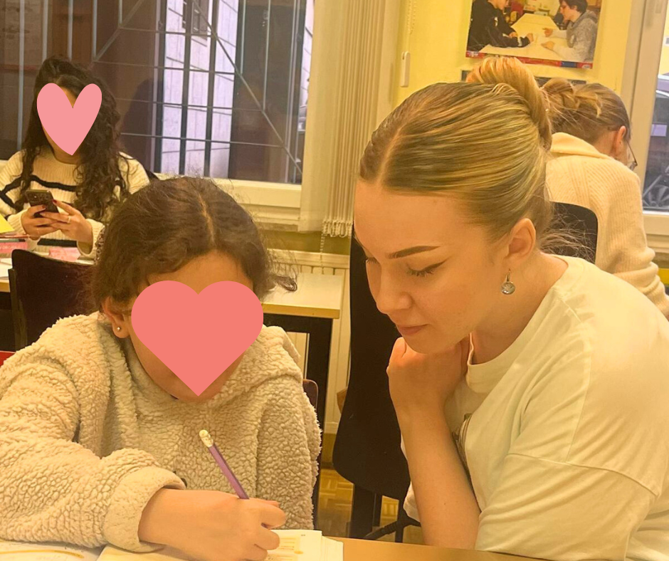 Alina_in_ucenci